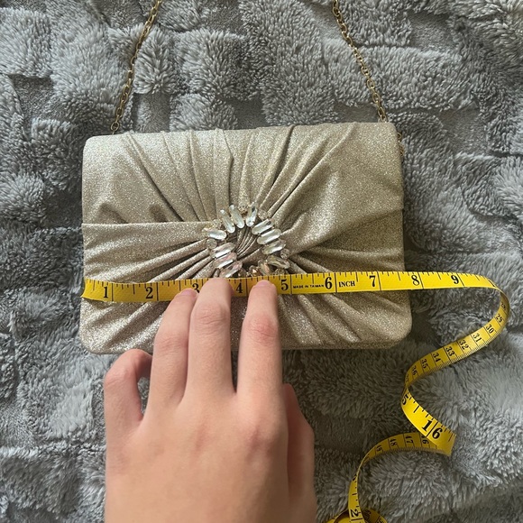 Champagne Gold Crossbody/Clutch - Picture 8 of 10
